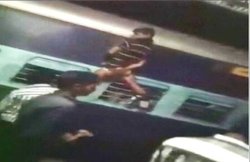 पाकिस्तान में ट्रेन पर बम हमले में एक की मौत