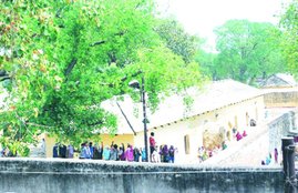 varanasi, varanasi jail, varanasi News, varanasi Latest news, varanasi jail prisoners