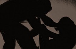 यूपी: बेटा गांव से लड़की के साथ भागा तो मां को नग्न करके घुमाया, मुंह किया काला