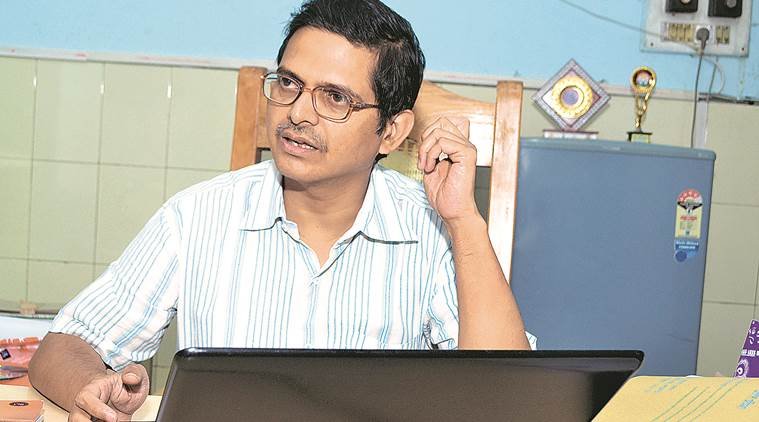 IPS Amitabh Thakur, Central Govt, UP Govt, Mulayam Singh, Akhilesh Yadav, Uttar Pradesh