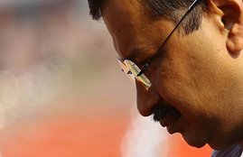 arvind kejriwal, delhi cm, delhi cm arvind kejriwal, kejriwal threat call, threat call to kejriwal, threat to kejriwal, security to kejriwal, kejriwal security, india news, aap news, kejriwal news