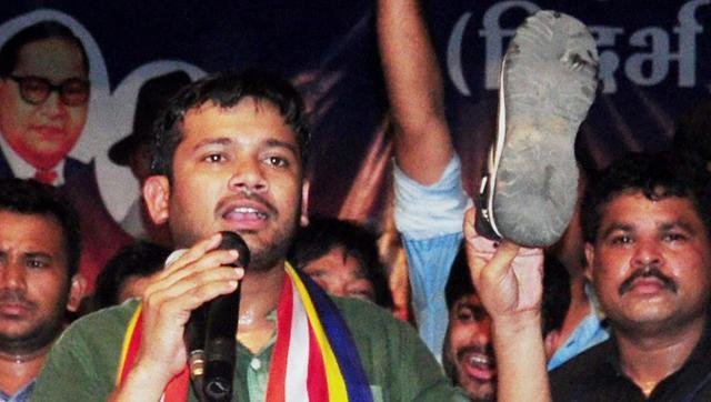 नागपुर में कन्हैया कुमार की कार पर पहले पत्थरों से हमला फिर रैली में फेंका गया जूता