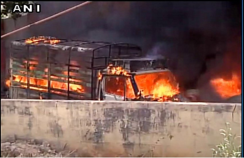 Bengaluru garment industry, garment industry protest, Employees Provident Funds, india news