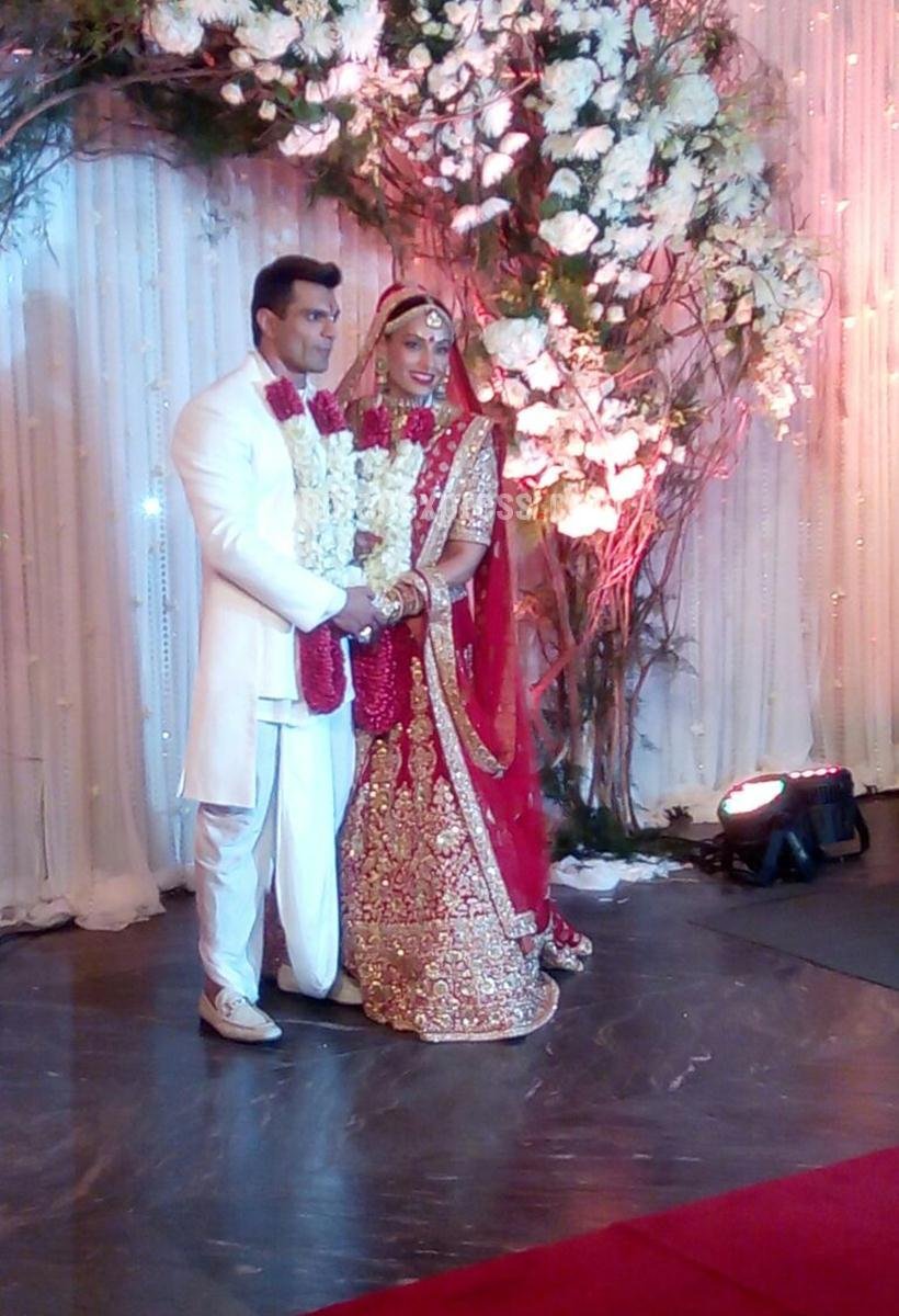 bipasha basu, karan singh grover, bipasha basu wedding, bipasha basu bride, bipasha basu bengali bride, bipasha basu wedding photos, bipasha karan marriage, bipasha karan, bipasha karan wedding, bipasha karan wedding updates, bipasha karan wedding pics, bipasha karan wedding today, entertainment news