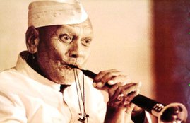 Ustad Bismillah Khan, Bismillah Khan shehnai, shehnai by Bismillah Khan, Bismillah Khan Biography, bismillah khan in Hindi