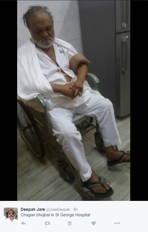 Chhagan Bhujbal viral pic, Bhujbal viral photos, Chhagan Bhujbal, Arthur Road Jail, NCP Bhujbal, NCP leader, St George Hospital, Mumbai, Arthur Road Jail, chhagan bhujbal, ncp, NCP leader, ed case, maharashtra deputy CM, money laundering case, chhagan bhujbal laundering case, chhagan bhujbal story, chhagan bhujbal life story, india news, एनसीपी नेता छगन भुजबल, छगन भुजबल, छगन भुजबल जीवनी