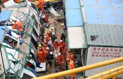 चीन में इमारत ढहने से 12 की मौत