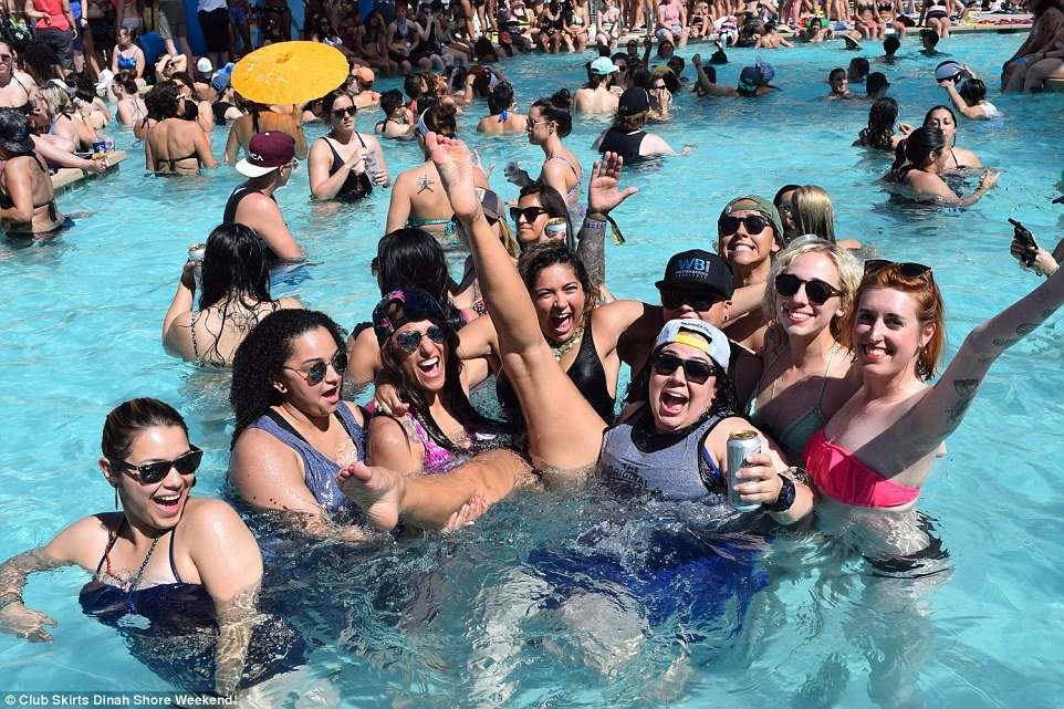 lesbians, Palm Spring, Club Skirts Dinah Shore, lesbians ANA Inspiration, Dinah fest, Dinah fest photos