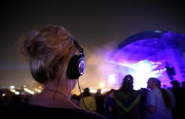 health specialist, ear protection, earphone, concert, night club, music concert"