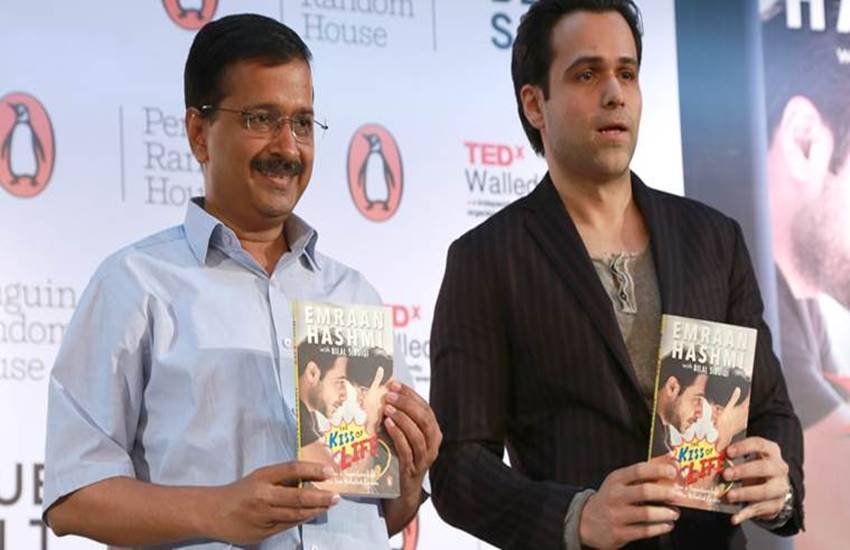 Arvind Kejriwal, Emraan Hashmi, Emraan Hashmi book, Emraan Hashmi book on son, The Kiss of Life, Emraan Hashmi book launch, Emraan Hashmi Arvind Kejriwal, Emraan Hashmi son, Arvind Kejriwal news, Arvind Kejriwal cm, entertainment news, अरविंद केजरीवाल, इमरान हाशमी, किस ऑफ लव, इमरान हाशमी की किताब