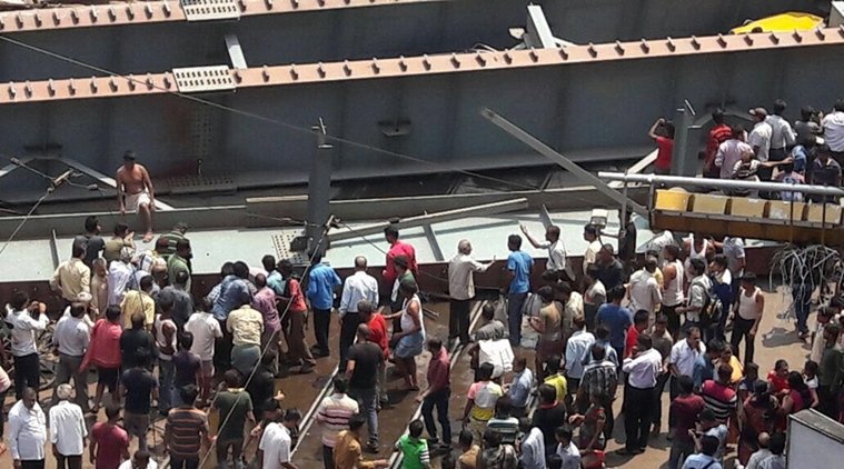 Kolkata flyover collapse, Kolkata flyover, News Channel Debate, NDTV, Times Now, Rahul Gandhi, Mamata Banerjee, Kolkata