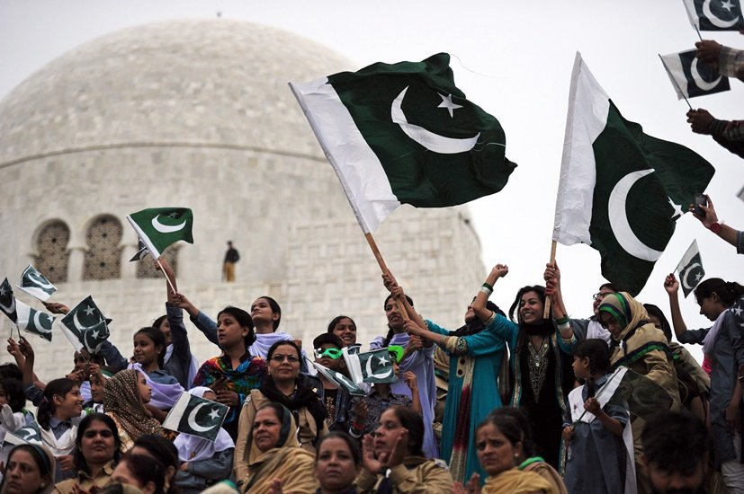 Women, public realm, jansatta article, jansatta opinion