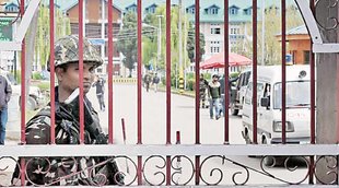 NIT Srinagar, NIT, Srinagar, NIT protests, NIT Srinagar protests, protests, VHP, NIT Srinagar VHP, Pravin Togadia, india news