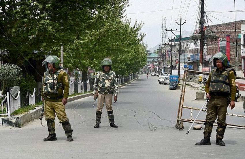 Handwara, Handwara news, Handwara girl news, Handwara girl incident, Handwara Girl Molestation, handwara girl Army, Kashmir, handwara girl sri nagar
