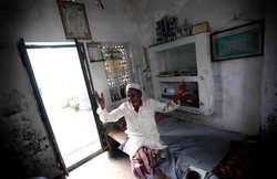 आजादी के बाद मोदी सबसे अच्छे नेता, कांग्रेस के पैदा किए खौफ से निकलें मुसलमान: हाशिम अंसारी