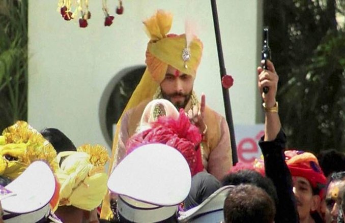 रवींद्र जडेजा की शादी के दौरान गोलियां चलाकर जश्न मनाने का आरोप, पुलिस ने शुरू की जांच