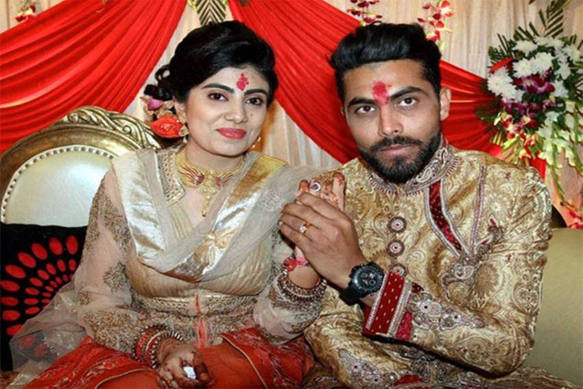 ravindra jadeja, ravindra jadeja audi, 95 rupess audi, audi gift to jadeja, ravindra jadeja wife, rivaba solanki, jadeja marriage, jadeja wedding, gujarat lions, ravindra jadeja marriage, jadeja car, रवींद्र जडेजा, रीवाबा सोलंकी, जडेजा ऑडी कार, जडेजा मंगेतर, रवीन्‍द्र जडेजा शादी