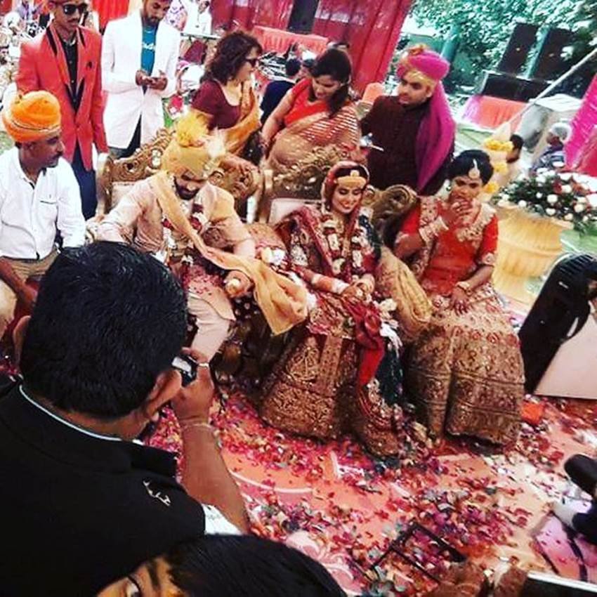ravindra jadeja, ravindra jadeja news in hindi, ravindra jadeja wedding photo, ravindra jadeja wedding reception, ravindra jadeja reception pic, ravindra jadeja wife, ravindra jadeja marriage, Riva Solanki, ravindra jadega Riva Solanki wedding pic, Riva Solanki wedding reception pic, Riva Solanki marriage
