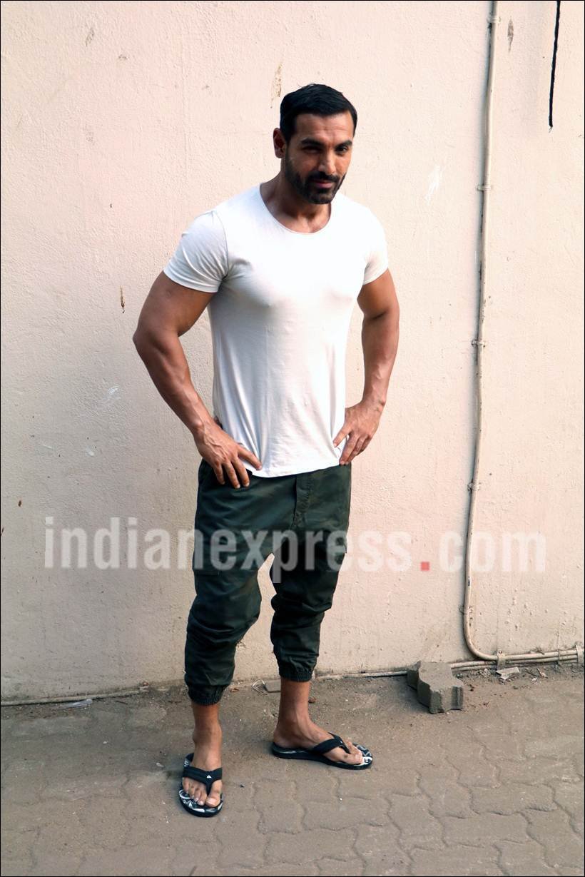 John abraham, Varun Dhawan, Jacqueline Fernandez, Dishoom, Dishoom Shoot, Dishoom wrap, Rohit Dhawan, John Varun Jacqueline, John Abraham Pics, Varun Dhawan pics, Jacqueline Fernandez Pics, Varun Dhawan Jacqueline Fernandez, John Jacqueline, Dishoom release date