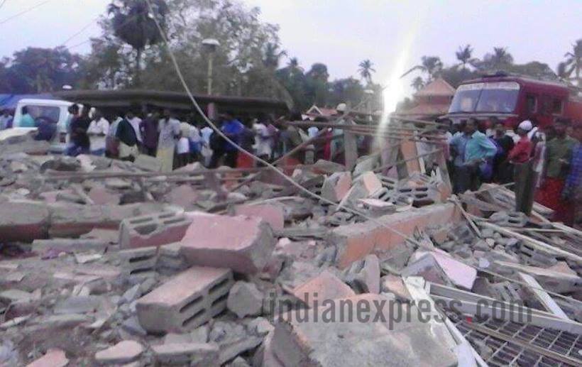 kerala, kerala temple fire, kollam paravoor, kollam temple fire, Puttingal Devi temple fire, Paravur temple fire, kerala temple fire updates, india news, kerala news, latest news