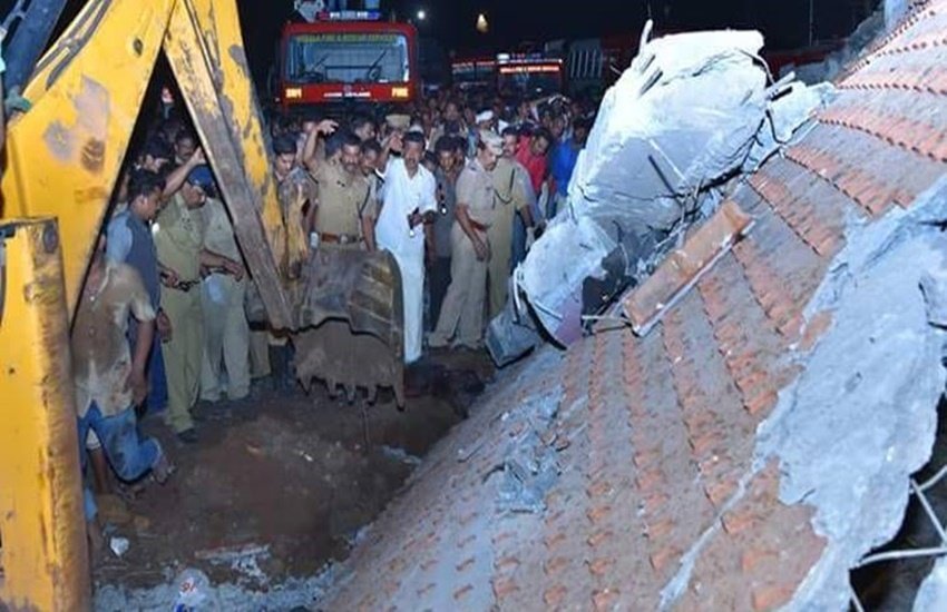kerala, kerala temple fire, kollam paravoor, kollam temple fire, Puttingal Devi temple fire, Paravur temple fire, kerala temple fire updates, india news, kerala news, latest news