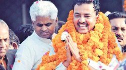 पीएम मोदी तरह चाय बेचा करते थे UP के नए बीजेपी प्रमुख केशव प्रसाद मौर्य