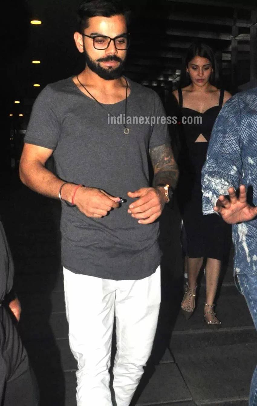 Virat Kohli, Anushka Sharma, Virat Anushka, Virat Kohli Anushka Sharma photos, Virat Anushka dinner photos, Virat Kohli Anushka Sharma photos, virat kohli anushka sharma together, virat anushka united, virat with anushka, anushka sharma virat kohli dinner, विराट कोहली, अनुष्‍का शर्मा, विराट कोहली अनुष्‍का शर्मा डिनर