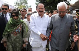 jammu kashmir, sajjad lone, mehbooba mufti, jammu kashmit government, govt formation in jammu and kashmir, separatist leader become minister in kashmir, pawan gupta, BJP PDP, nirmal singh, सज्‍जाद लोन, महबूबा मुफ्ती, जम्‍मू कश्‍मीर
