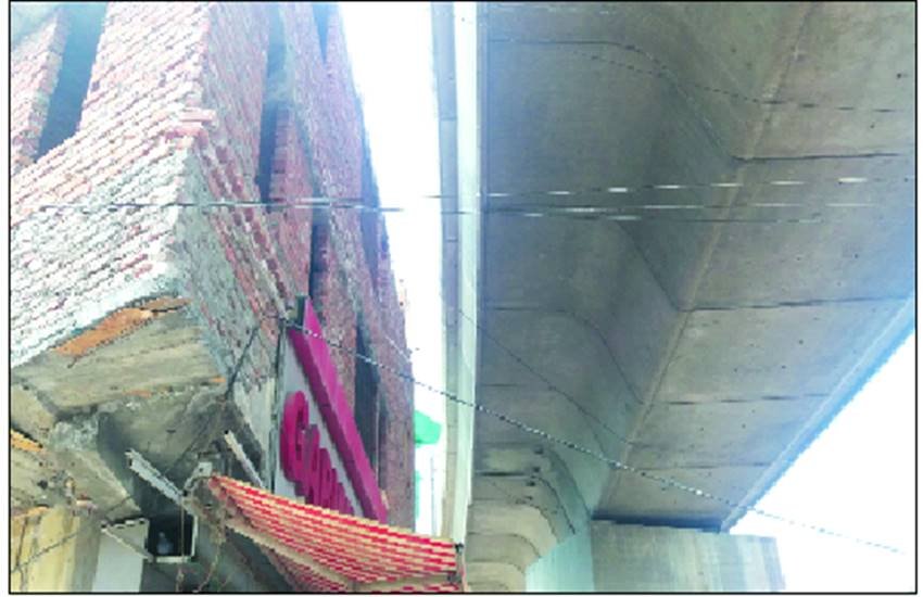 ऐसे निर्माण से मेट्रो को कोई खतरा तो नहीं!