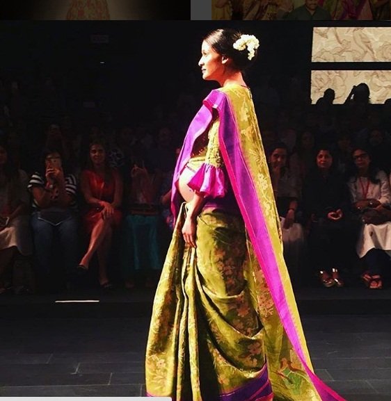 carol gracias, carol gracias baby bump, carol gracias baby bump on ramp, lfw 2016, lfw summer resort 2016, carol gracias flaunts baby bump