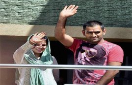 Amrapali, Amrapali Mahi Developers Private Limited, Dhoni, sakshi dhoni
