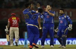 IPL, IPL 9, IPL live match, Live Cricket Score, punjab vs mumbai live score,kings xi punjab vs mumbai indians, rohit sharma, kings Xi punjab, mumbai indians, IPL live, live IPL 2016, IPL score, आईपीएल 9, लाइव क्रिकेट स्‍कोर, आईपीएल स्‍कोर