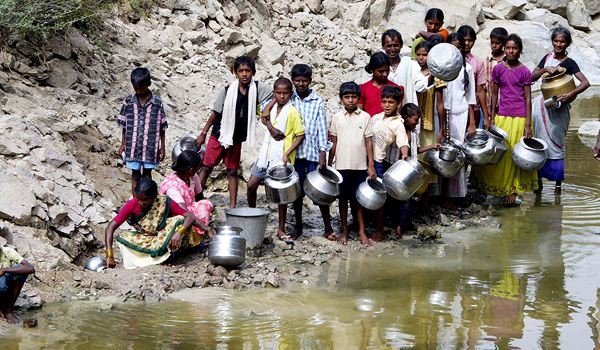 राजनीतिः पानी का यक्ष प्रश्न