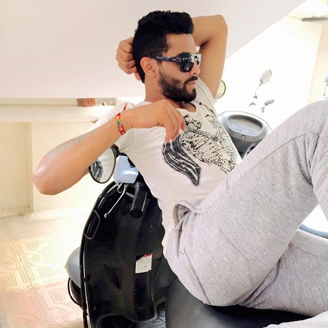 ravindra jadeja, ravindra jadeja rare pics, ravindra jadeja photos, Ravindra Jadeja marriage, Ravindra Jadeja Riva Solanki, Ravindra Jadeja wife photos, Jadeja marriage photos, Cricket, jadeja marriage photos, cricket, Ravindra Jadeja's marriage ceremony, Gujarat Lions, Rivaba Solanki, Ravindra Jadeja love story, Ravindra Jadeja wife