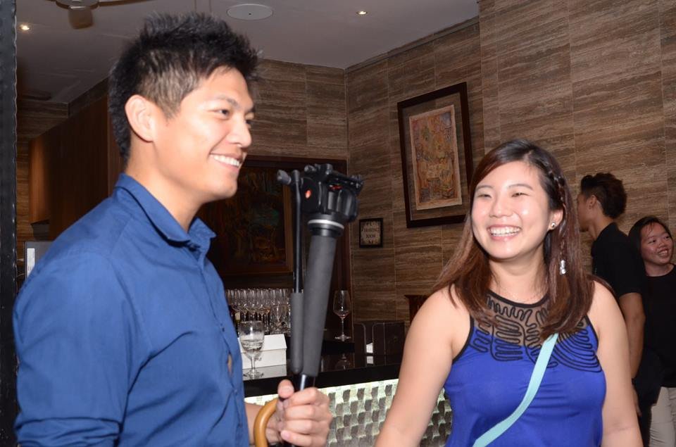 singaporean photo shoot disaster, wedding photos bad, bad wedding photos, viral photos, singaporean couple photos