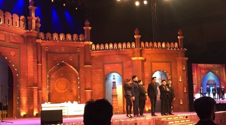 Kapil Sharma, Shah Rukh khan, The kapil Sharma Show, The Kapil Sharma Show live, TKSS, TKSS live, TKSS with SRK, TKSS with SRk live, SRk Kapil Sharma, SRk Kapil, SRK TKSS, SRK TKSS live, Kapil Sharma New Show, The Kapil Sharma Show cast, Sumona Chakraborty, Sunil Grover, Kiku Sharda, Ali Asgar, Chandan Prabhakar, entertainment news, Kapil Sharma-Shah Rukh khan photos, Kapil Sharma, Shah Rukh khan show, kapil sharme new show photos