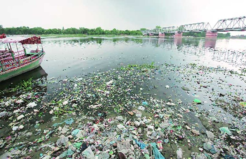 pollution, water pollution, Yamuna pollution, Yamuna river, Yamuna Action Plan, DJB, NGT, National Green Tribunal’s Yamuna, DDA, CPCB, hard look, delhi news, city news, local news, यमुना एक्शन प्लान, प्रदूषित यमुना नदी, यमुना बनी नाला