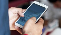 भारत का Smartphone बाजार 23 प्रतिशत बढा: रिपोर्ट