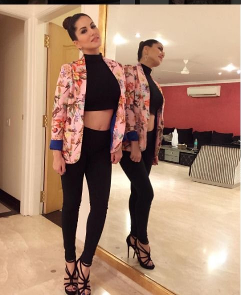 sunny leone, Current Theega, sunny leone Telugu film, bollywood, bollywood news, bollywood hindi news, bollywood latest news, google news, india news