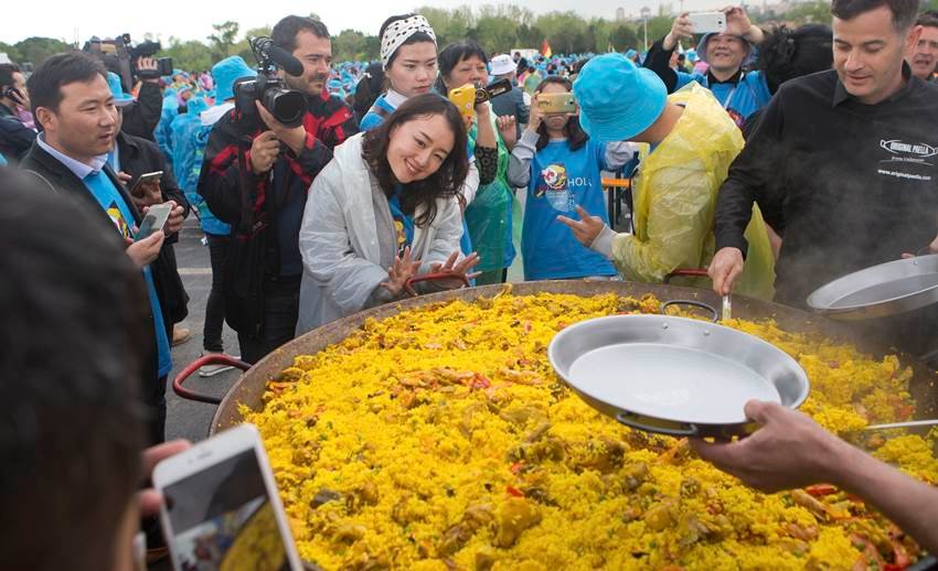 china, china company, Tiens Group, Chinese billionaire, Spain, Li Jinyuan, Paris, Cote d'Azur, Madrid, Barcelona, Toledo, china company holiday, Tiens Group holyday, Tiens Group tour, Spain tour, employee spain holiday, spain holiday