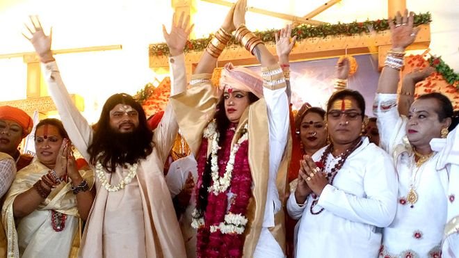 Mahamandaleshwar, Laxmi Narayan Tripathi, kumbh mela, transgender, Laxmi narayan tripathi, mahamandaleshwar, Singhastha kumbha, Ujjain, उज्जैन,महामंडलेश्वर,किन्नर लक्ष्मी नारायण त्रिपाठी,अखाड़ा परिषद नाराज,