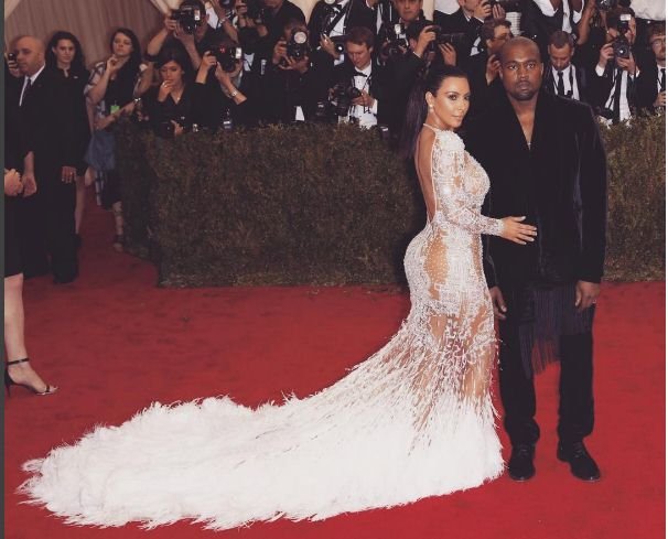 vanities,kim kardashian,chelsea handler,nude, "Kim Kardashian, Webby Awards, nude selfies, Iran, Instagram, Cannes"