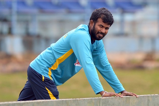 Upul Tharanga and Nilanka Tharanga, Virender Sehwag and Aarti Ahlawat ,Murli Vijay and Nikita, Shahid Afridi and Nadia Afridi, Saeed Anwar and Lubna ,Tilakratne Dilshan , Dinesh Karthik, cricket news, crickter marriage, strange news about cricket