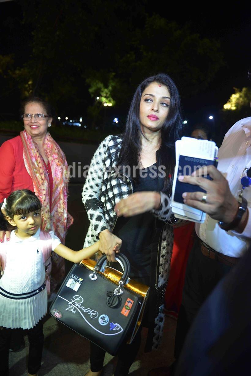cannes 2016, aishwarya, aishwarya rai, aishwarya rai bachchan, aishwarya rai daughter, aaradhya bachchan, aishwarya cannes, aishwarya aaradhya pics, aishwarya rai bachchan cannes, aishwarya rai bachchan cannes 2016, aishwarya rai aaradhya, aishwarya cannes 2016, aishwarya rai cannes pics, aaradhya pics