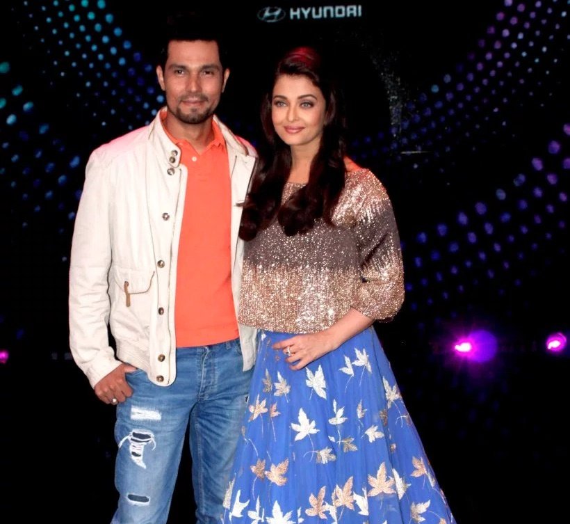 aishwarya rai bachchan, aishwarya rai, aishwarya rai pics, sarbjit, aishwarya rai dance, aishwarya rai sa re ga ma pa, sa re ga ma pa, randeep hooda, randeep hooda pics, omung kumar, mika singh, aishwarya rai photos, aishwarya rai sarbjit pics, aishwarya rai news, aishwarya rai pictures, entertainment news
