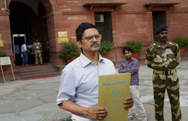 Amitabh Thakur, Mulayam Singh, SP