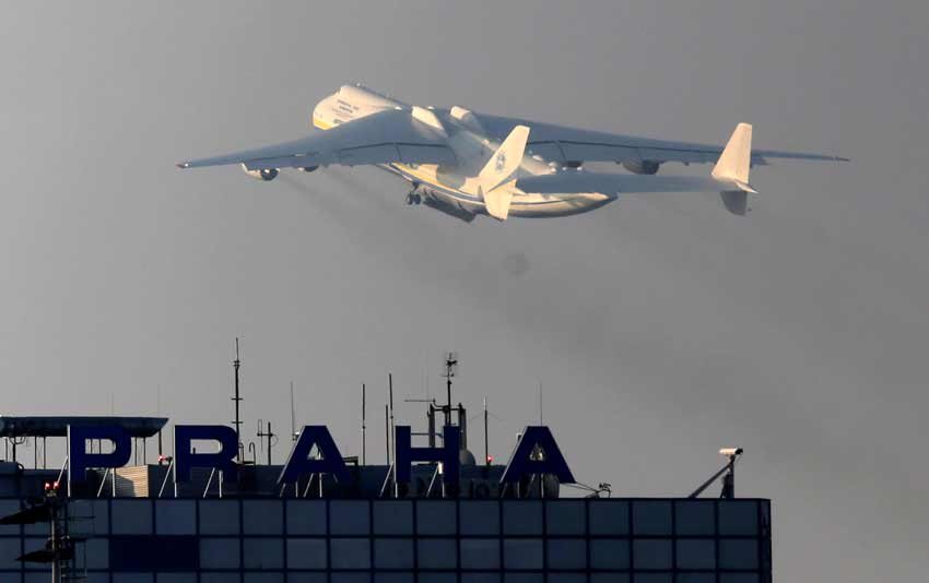 Antonov, Antonov photos, Antonov AN-225 Mriya, Antonov AN-225 Mriya photos, Largest cargo aircraft, Antonov India, Antonov aircraft India, Antonov lands in India