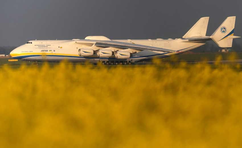 Antonov, Antonov photos, Antonov AN-225 Mriya, Antonov AN-225 Mriya photos, Largest cargo aircraft, Antonov India, Antonov aircraft India, Antonov lands in India