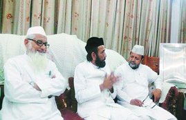 Barelvi,Deoband,RSS,Maulana Tauqeer Raza Khan,common minimum agenda,community,Ramzan,Darul Uloom Deoband,Jamiat Ulema-e-Hind,Maulana Abdul Kasim Nomani,