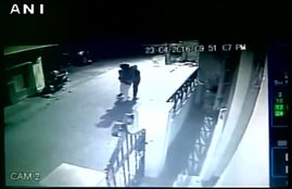 Delhi Police, Criminals, CCTV, Police under CCTV Surveillance, New Delhi, Delhi News, Crime News, India News